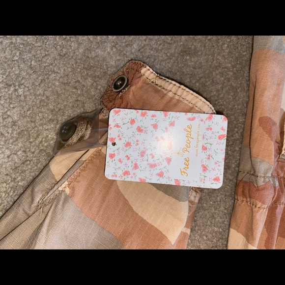 Free People Camo Field Jacket in Taupe - Picture 7 of 8